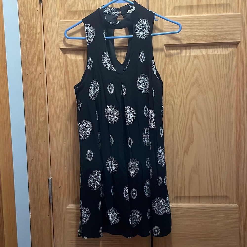 Cut out flowy dress